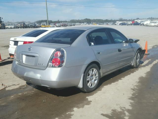 1N4AL11D25C258602 - 2005 NISSAN ALTIMA S SILVER photo 4