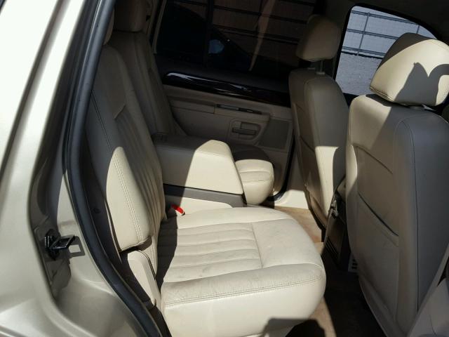 5LMEU68H54ZJ08860 - 2004 LINCOLN AVIATOR 棕色 照片 6