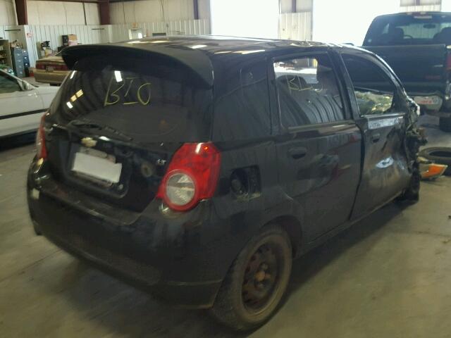 KL1TD66E69B627737 - 2009 CHEVROLET AVEO LS BLACK photo 4