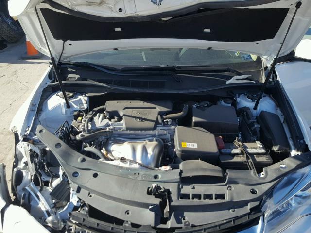 4T1BF1FK4HU285274 - 2017 TOYOTA CAMRY LE WHITE photo 7