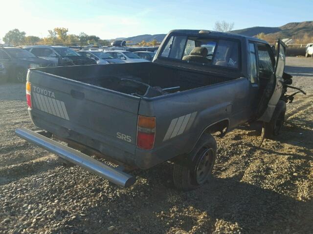 JT4RN66S1E5037671 - 1984 TOYOTA PICKUP GRAY photo 4