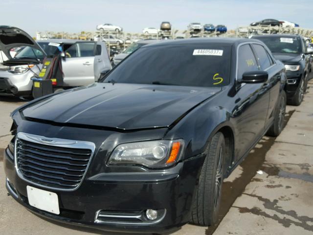 2C3CCAGG3EH184807 - 2014 CHRYSLER 300 S BLACK photo 2