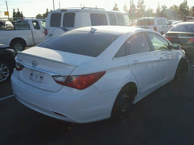 5NPEB4ACXDH771882 - 2013 HYUNDAI SONATA GLS WHITE photo 4