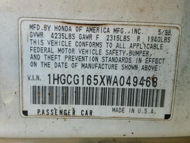 1HGCG165XWA049468 - 1998 HONDA ACCORD WHITE photo 10