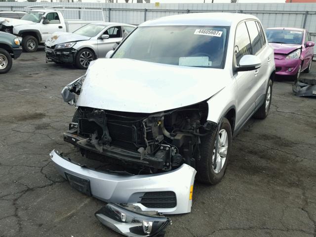 WVGAV3AX8DW606096 - 2013 VOLKSWAGEN TIGUAN S SILVER photo 2