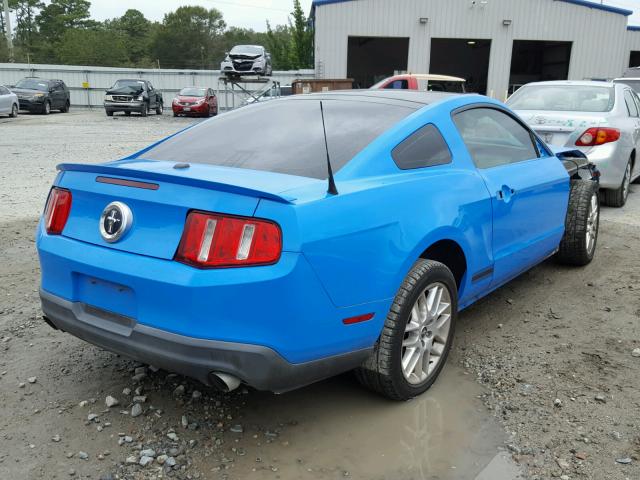 1ZVBP8AM8C5242110 - 2012 FORD MUSTANG BLUE photo 4