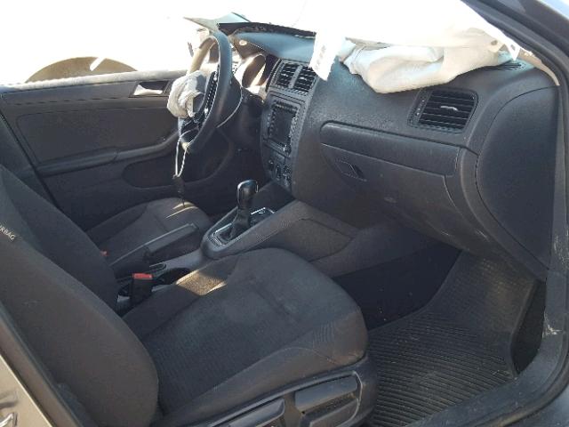 3VW2K7AJ0FM404471 - 2015 VOLKSWAGEN JETTA BASE CHARCOAL photo 5