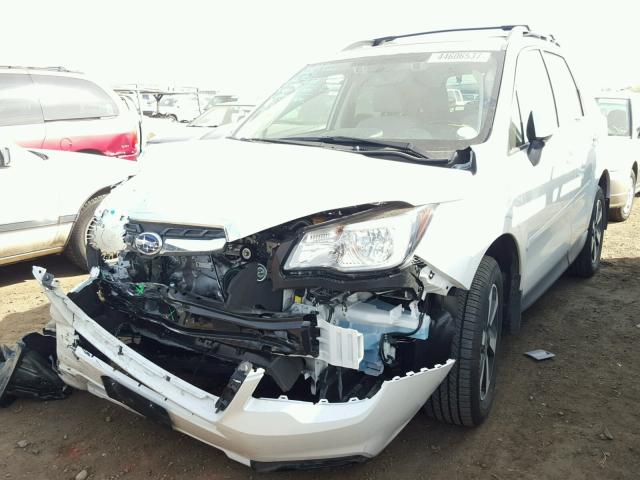 JF2SJAGC6HH529964 - 2017 SUBARU FORESTER 2 WHITE photo 2