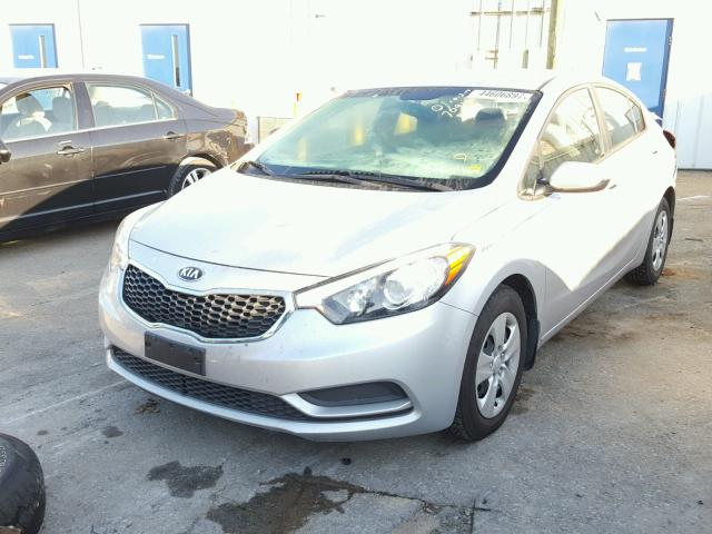 KNAFK4A61F5336246 - 2015 KIA FORTE LX SILVER photo 2