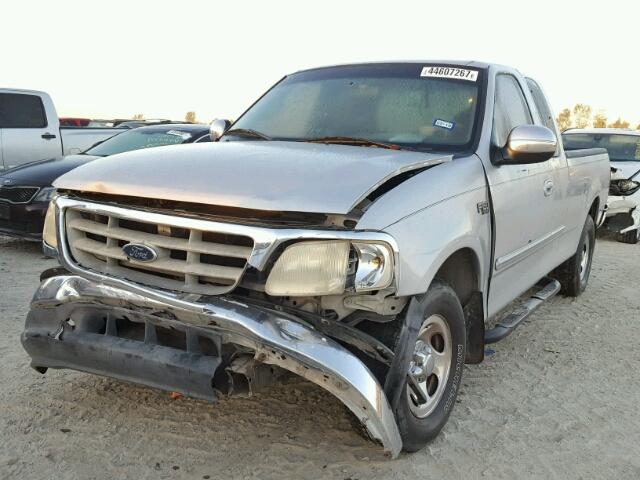 1FTZX17211NA17636 - 2001 FORD F150 SILVER photo 2