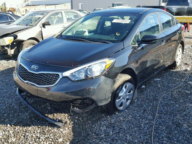 KNAFK4A60G5570797 - 2016 KIA FORTE LX BLACK photo 2