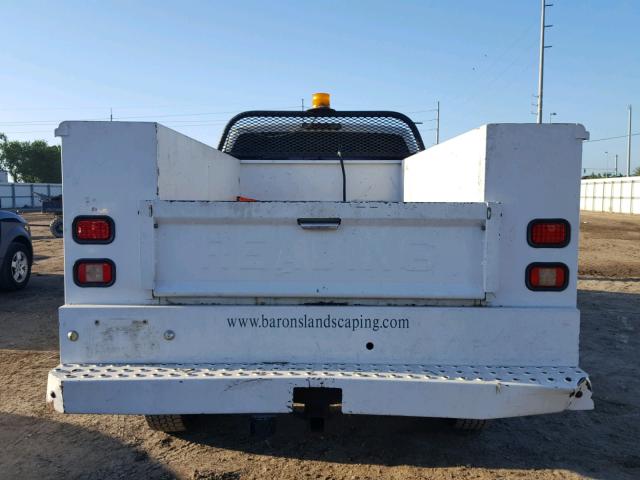 1GTHC33R3YF473308 - 2000 GMC SIERRA C35 WHITE photo 10