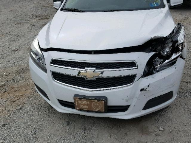 1G11D5RR5DF113218 - 2013 CHEVROLET MALIBU 1LT WHITE photo 9