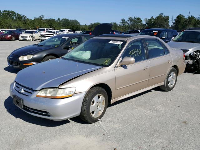 1HGCG16591A016910 - 2001 HONDA ACCORD GOLD photo 2