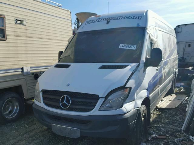 WD3PE8CC4C5648835 - 2012 MERCEDES-BENZ SPRINTER 2 WHITE photo 2