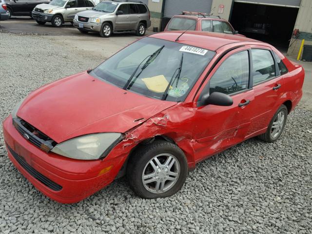 1FAFP34383W330066 - 2003 FORD FOCUS SE C RED photo 2