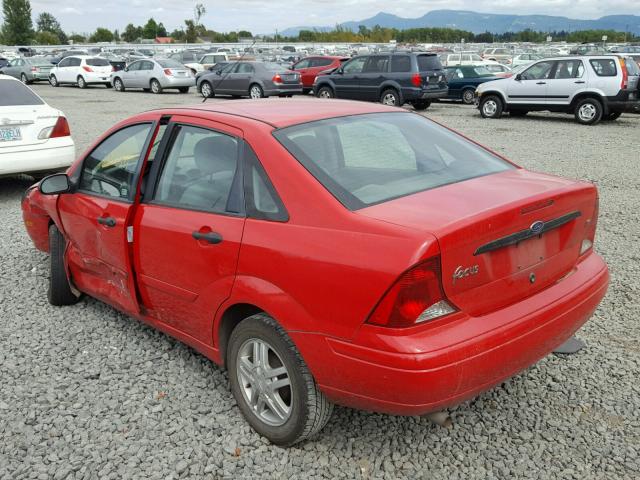 1FAFP34383W330066 - 2003 FORD FOCUS SE C RED photo 3