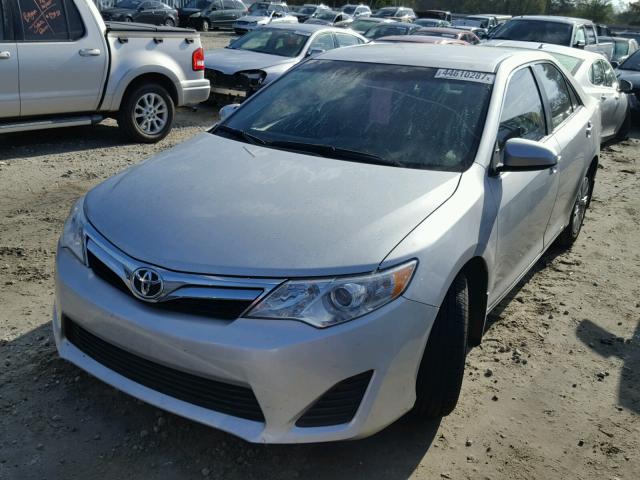 4T1BF1FK0CU104163 - 2012 TOYOTA CAMRY BASE SILVER photo 2