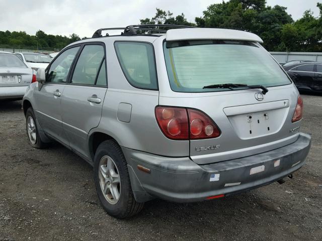 JT6HF10UXX0054868 - 1999 LEXUS RX 300 SILVER photo 3