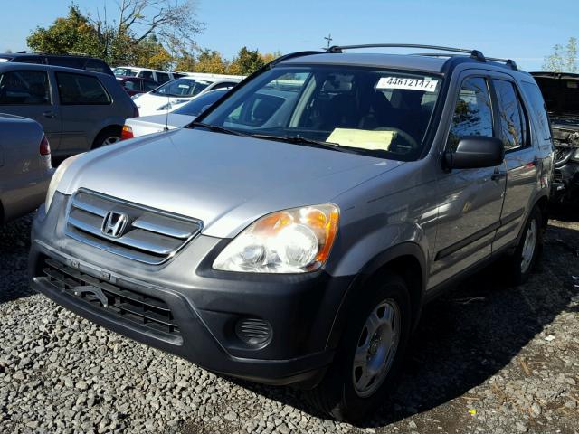 JHLRD78575C041884 - 2005 HONDA CR-V LX SILVER photo 2