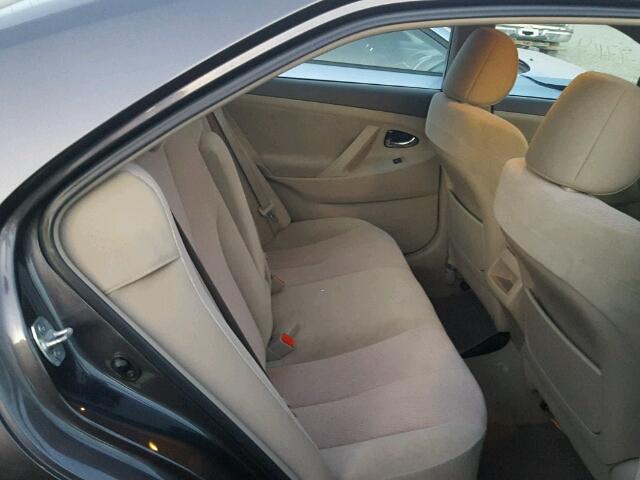 4T4BF3EKXBR218351 - 2011 TOYOTA CAMRY BASE GRAY photo 6