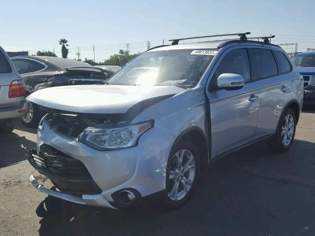 JA4AD3A35FZ010203 - 2015 MITSUBISHI OUTLANDER SILVER photo 2