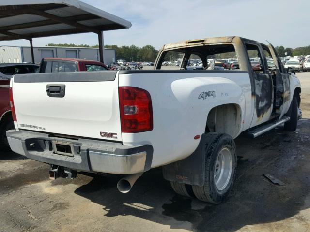 1GT423C80EF102885 - 2014 GMC SIERRA K35 WHITE photo 4