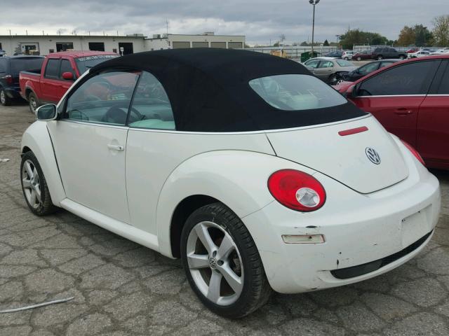 3VWFF31Y27M413346 - 2007 VOLKSWAGEN NEW BEETLE WHITE photo 3