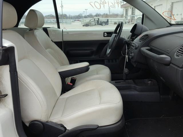 3VWFF31Y27M413346 - 2007 VOLKSWAGEN NEW BEETLE 白色 照片 5