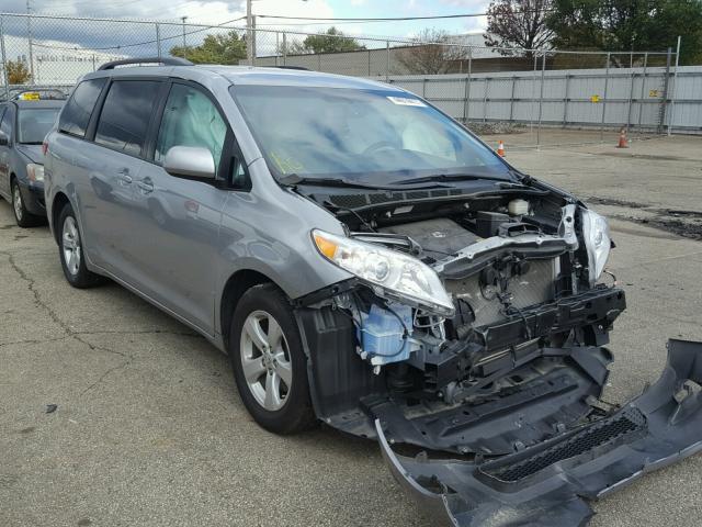 5TDKK3DC6GS715459 - 2016 TOYOTA SIENNA LE SILVER photo 1