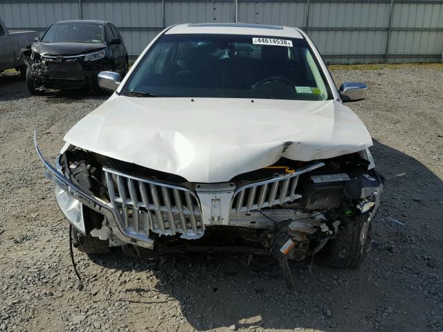 3LNDL2L36BR764704 - 2011 LINCOLN MKZ HYBRID WHITE photo 9