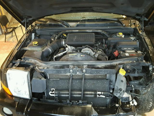 1J8HG48N86C285486 - 2006 JEEP COMMANDER BLACK photo 7
