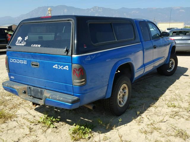 1B7GG22Y5XS218684 - 1999 DODGE DAKOTA BLUE photo 4