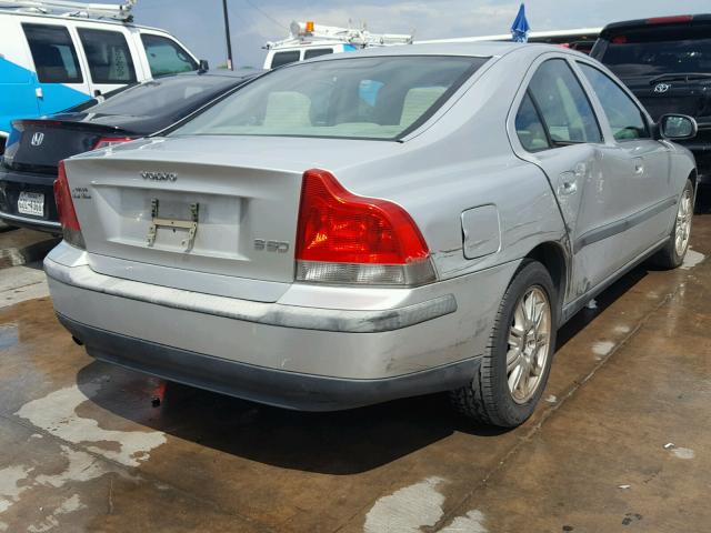 YV1RS61T932272398 - 2003 VOLVO S60 Արծաթագույն լուսանկար 4