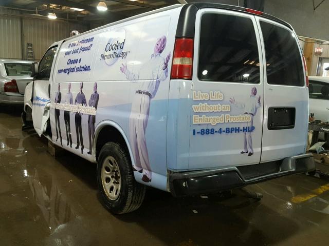 1GCSGAF49B1114127 - 2011 CHEVROLET EXPRESS G1 WHITE photo 3