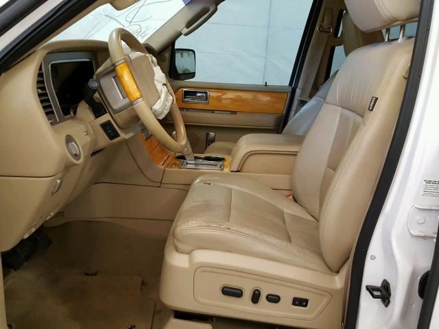 5LMJJ2H54AEJ01312 - 2010 LINCOLN NAVIGATOR 奶油色 照片 5