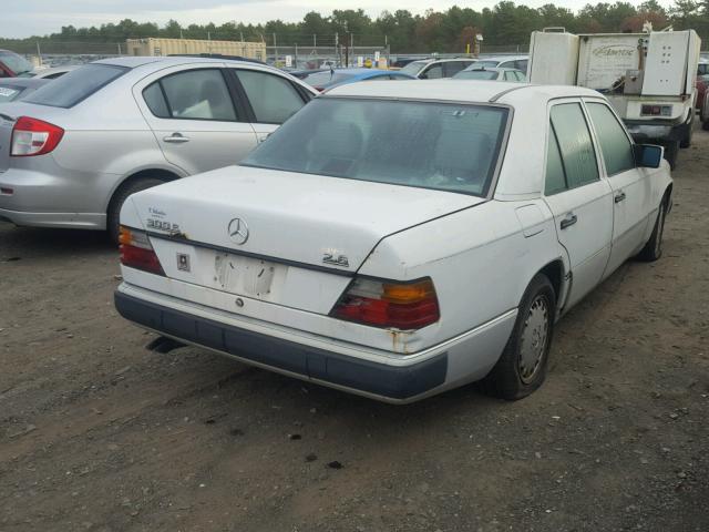 WDBEA26DXMB392082 - 1991 MERCEDES-BENZ 300 E 2.6 WHITE photo 4