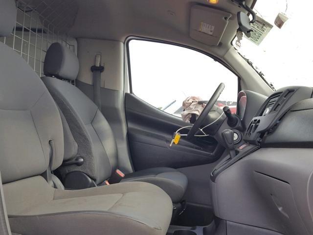 3N63M0YN6FK729829 - 2015 CHEVROLET CITY EXPRE WHITE photo 5