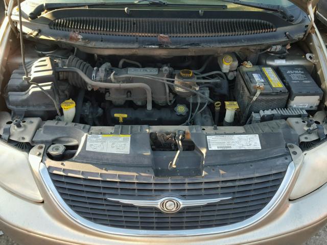 2C8GP44333R156337 - 2003 CHRYSLER TOWN & COU TAN photo 7