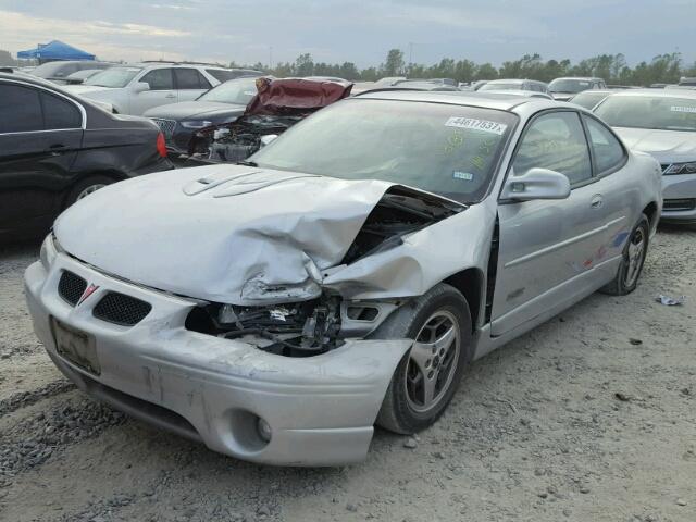 1G2WR1217YF255687 - 2000 PONTIAC GRAND PRIX SILVER photo 2