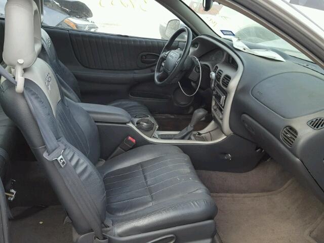 1G2WR1217YF255687 - 2000 PONTIAC GRAND PRIX SILVER photo 5