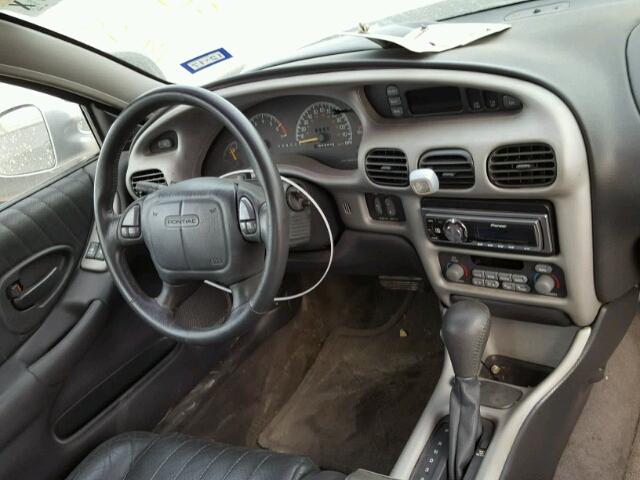 1G2WR1217YF255687 - 2000 PONTIAC GRAND PRIX SILVER photo 9