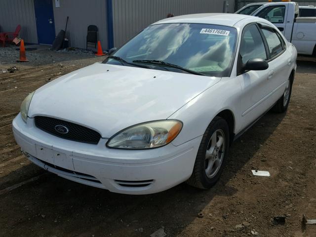 1FAFP53U65A104422 - 2005 FORD TAURUS WHITE photo 2