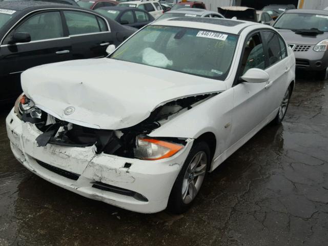 WBAVC93578K042221 - 2008 BMW 328 XI WHITE photo 2