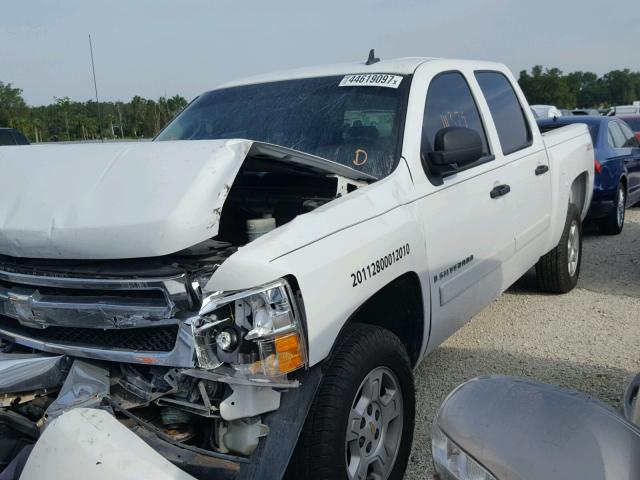 3GCEC13C48G215753 - 2008 CHEVROLET SILVERADO WHITE photo 2