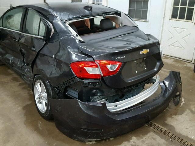 1G1BE5SM7H7257692 - 2017 CHEVROLET CRUZE LT GRAY photo 10