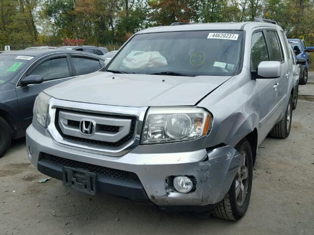 5FNYF4H55BB062927 - 2011 HONDA PILOT EXL SILVER photo 2