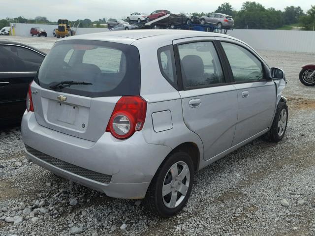 KL1TD6DE8AB100290 - 2010 CHEVROLET AVEO LS SILVER photo 4