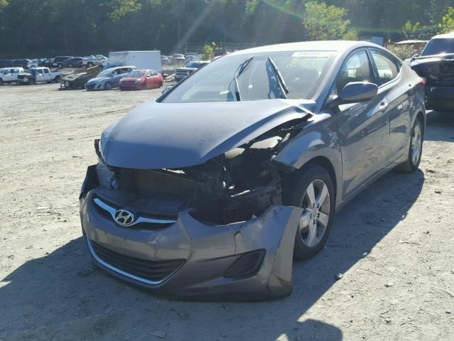 5NPDH4AE1DH349625 - 2013 HYUNDAI ELANTRA GL GRAY photo 2