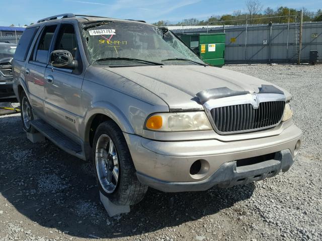 5LMRU27A8YLJ13400 - 2000 LINCOLN NAVIGATOR GOLD photo 1